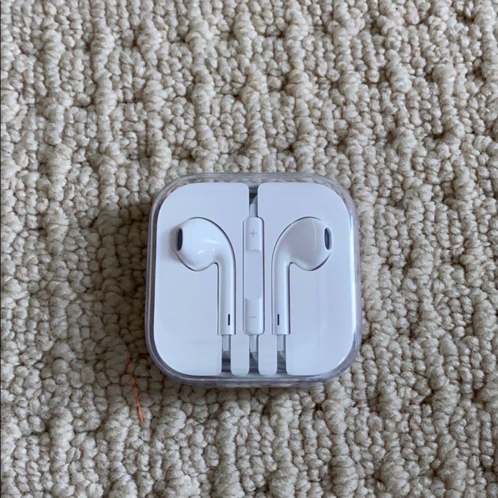 Apple Headphones with Cord